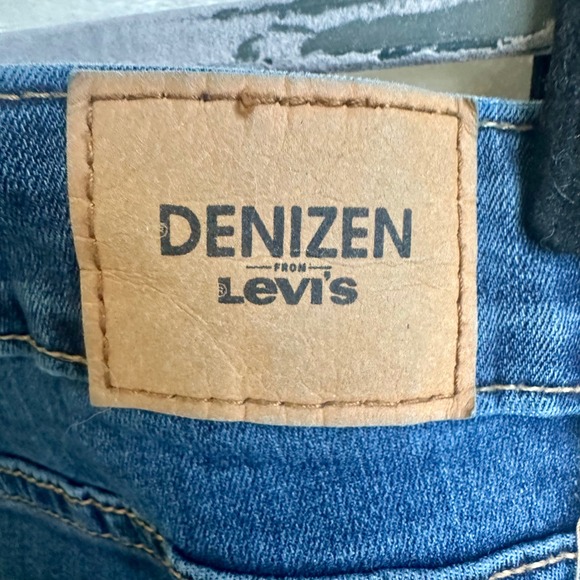 Denizen from Levi's Mid Rise Slim Blue Stretch Skinny Jeans Size 16 - Picture 4 of 7
